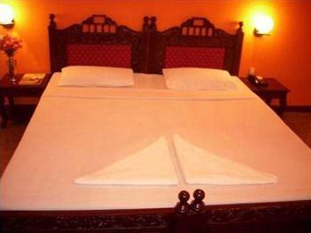 Hotel Charring Cross Ooty Eksteriør bilde