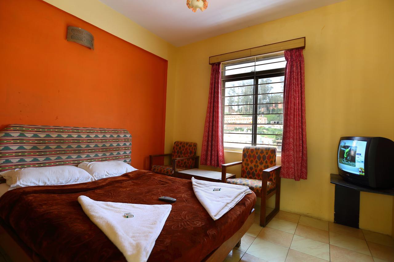 Hotel Charring Cross Ooty Eksteriør bilde